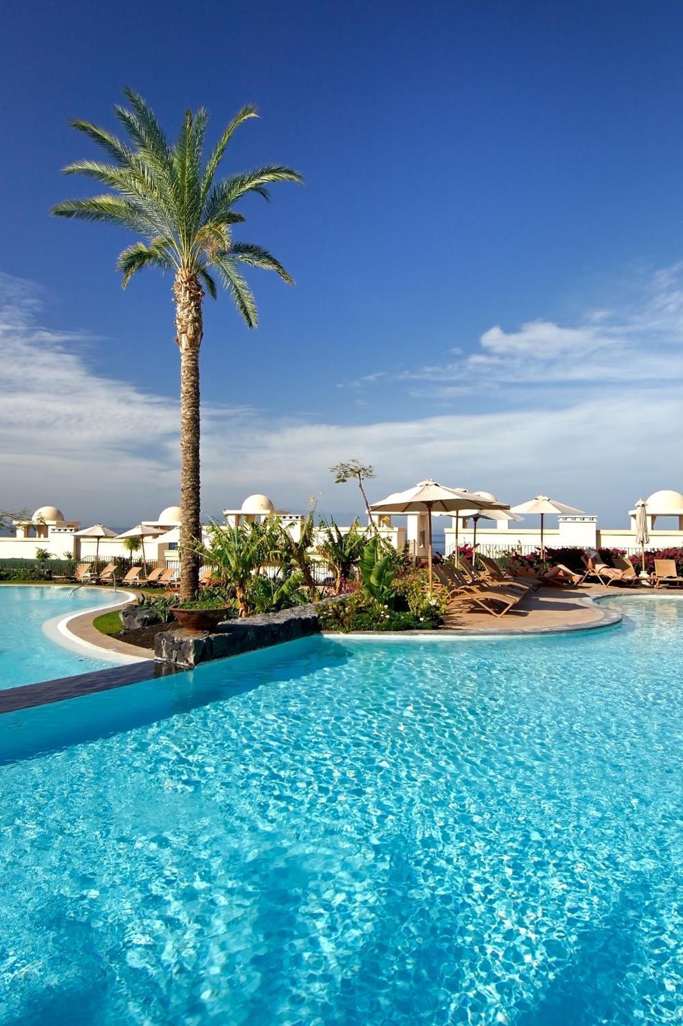 Vincci Seleccion La Plantacion Del Sur Hotel Costa Adeje  Bagian luar foto The pool at the Royal